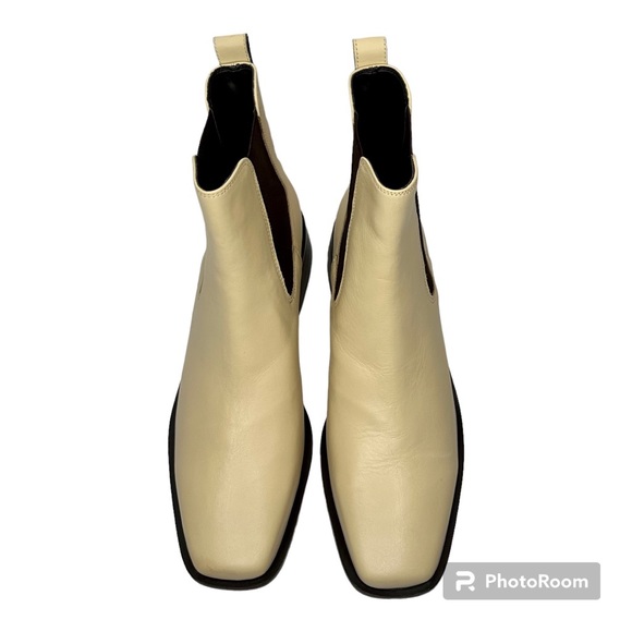 Sam Edelman Shoes - Sam Edelman Thelma Leather Chelsea Booties Eggshell Size 8.5